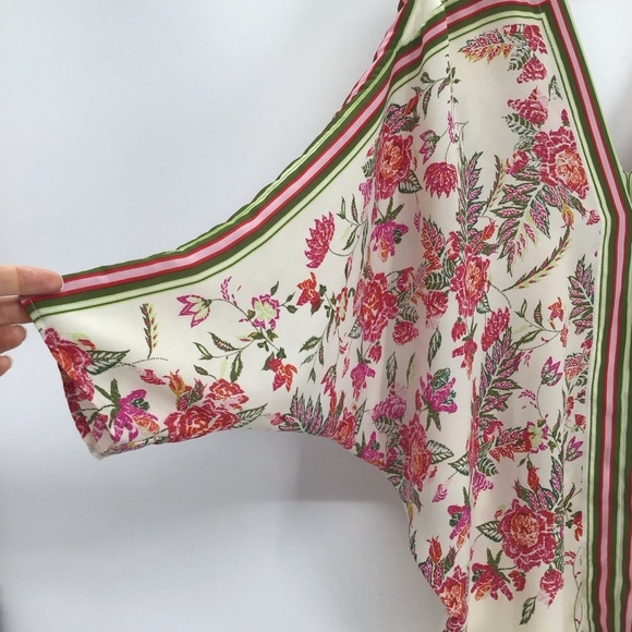 Rose + Olive Floral Spring Flowy Boho Top Blouse Creme/Multi Color Size Medium - Picture 5 of 7